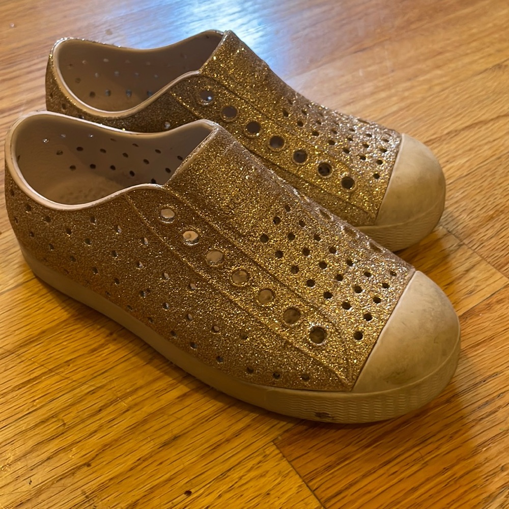 Girls toddler Native size 10